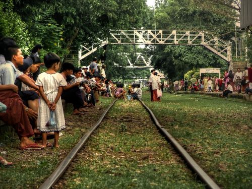 Stotis, Laukti, Žmonės, Traukinio Bėgiai, Spaudimas, Bėgiai, Burma, Jangonas