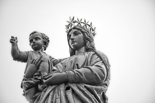 Statula, Pirmoji, Puy In Velay, France, Pirmoji Ir Vaiko Statula, Meno Kūrinys, Religinis