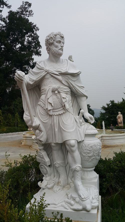 Statula, Vyras, Mitologija