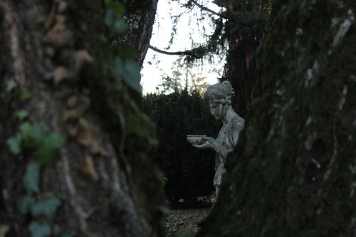 Statula,  Crespi Dadda,  Pobūdį,  Pridėti,  Italija,  Profilis,  Medžiai