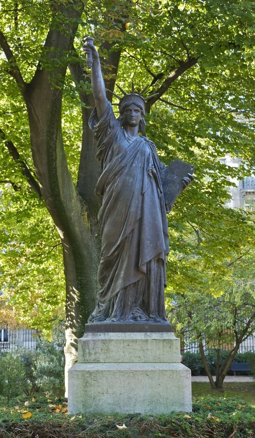 Statula, Laisvė Apšviečia Pasaulį, Liuksemburgo Sodas, Paris, France, Pirmasis Modelis, Laisvės Statula, Frédéric Bartholdi, Turistinis, Piktograma, Simbolis, Laisvė