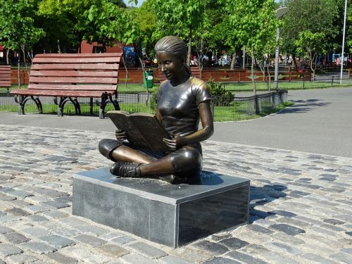 Statula,  Parkas,  Akmuo,  Moteris