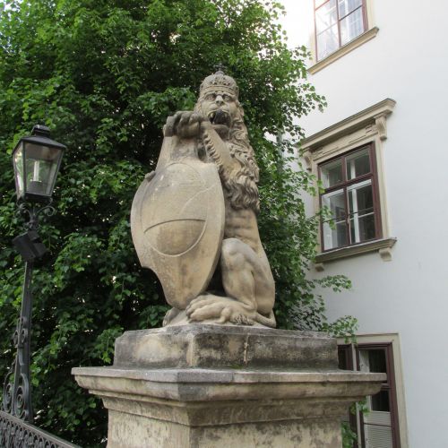 Statula,  Liūtas,  Heraldika,  Charakteris,  Liūto Statula