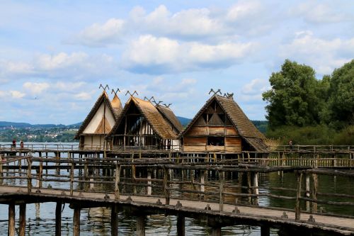 Nameliai, Unteruhldingen, Ežero Konstanta, Kriaušių Gyvenamasis Muziejus
