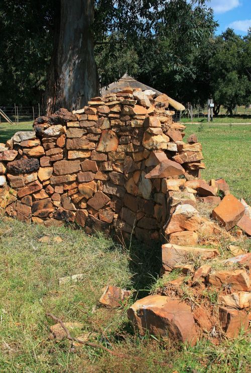 Statyta Griuvėsiai, Sugadinti, Pastatas, Akmenys, Nusidėvėjęs