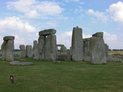 Akmeninė Danga, Anglija, Priešistorė