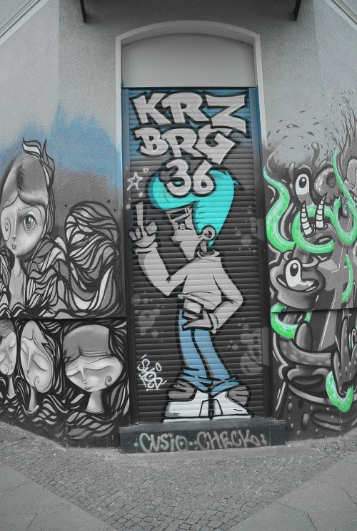Gatvės Menas, Grafiti, Sienų Tapyba, Miesto Menas, Alternatyva, Purkštuvas, Berlynas, Kreuzberg, Menas, Žmogus, Mėlynas