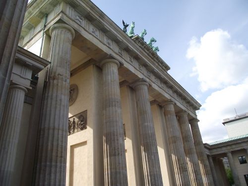 Struktūros, Berlynas, Istoriškai