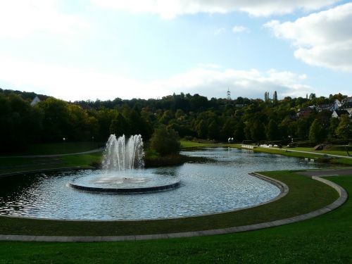 Štutgartas, Fontanas, Rožių Akmens Parkas, Anglų Landschaftspark, Kraštovaizdžio Parkas, Südwestdeutschland, Gilių Ežeras