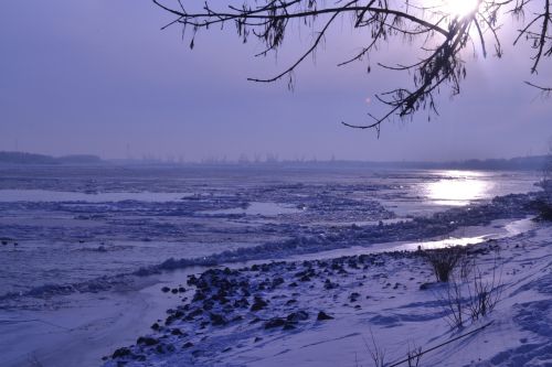 Saulė, Danube, Žiema