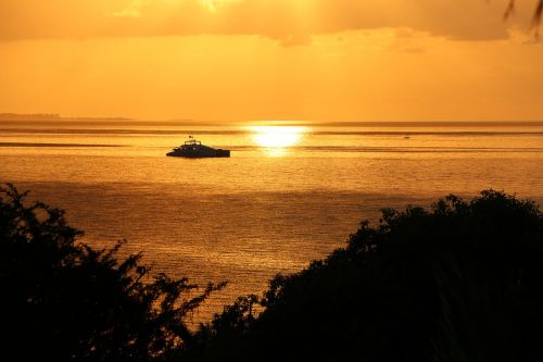 Mozambiko Saulėtekis, Auksinė Jūra, Mozambiko Saulėlydis