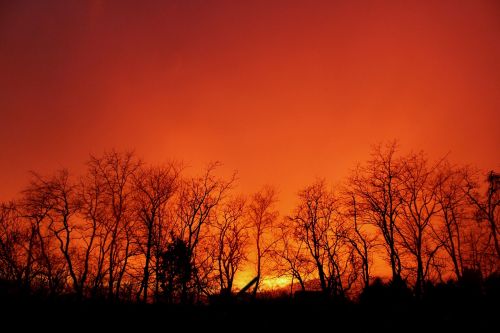 Saulėlydis, Griauna, Debesys, Dangus, Audra, Lietus, Gamta, Raudona, Kraštovaizdis, Dusk, Oras, Oranžinė, Cloudscape, Lauke, Debesuota, Spalvinga, Natūralus, Medžiai, Griauna, Vėjas, Siluetas