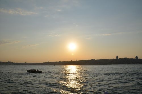 Saulėlydis, Istanbulas, Fosforas, Laivas, Miestas