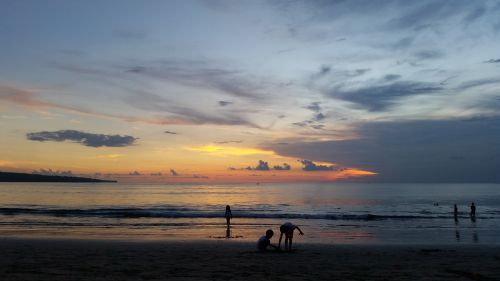Saulėlydis, Papludimys, Šešėliai, Indonezija