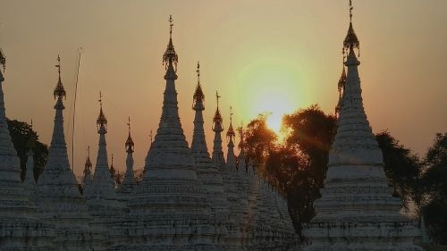 Saulėlydis, Šventykla, Mandalay, Mianmaras