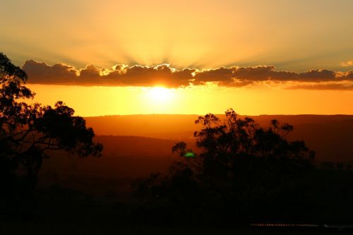 Saulėlydis, Bathurst, Australia