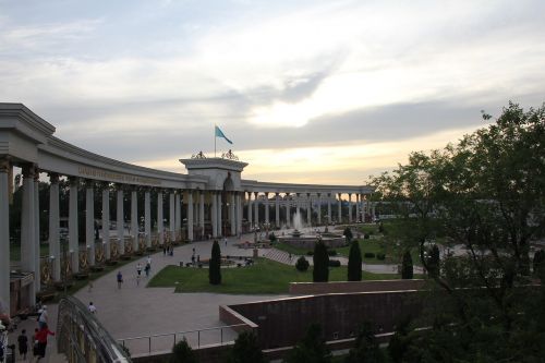 Saulėlydis, Almaty, Parkas
