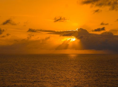 Saulėlydis, Karibų Jūra, Taikus
