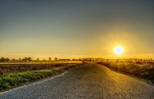 Saulėlydis, Nuotaika, Apšvietimas, Saulės Spindulys, Dangus, Vakarinis Dangus, Abendstimmung, Asfaltas, Veidrodis, Rūkas, Migla, Kraštovaizdis, Atgal Šviesa, Dusk, Saulės Šviesa, Hdr, Didelis Dinaminis Diapazonas, Kontrastas