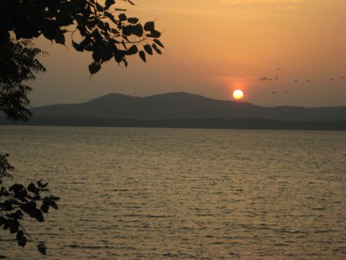 Saulėlydis,  Saulėlydis - Sri Lankan Ežeras