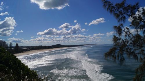 Saulės Pakrantė, Australijos Karalienė, Surf Beach