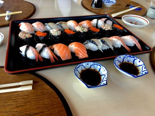 Sushi, Maistas, Japonija