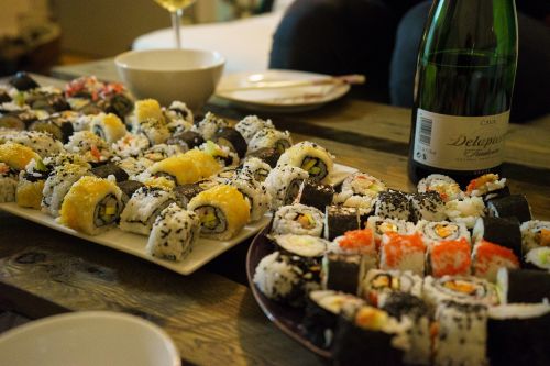 Sushi, Vakarienė, Vynas, Alkanas