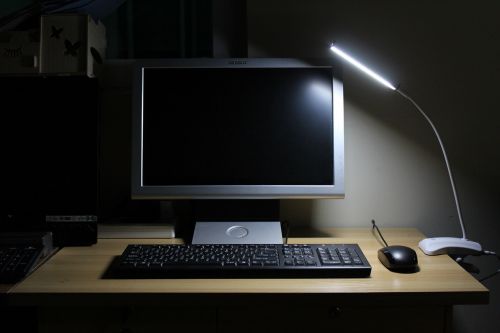 Stalo Lempa, Naktinė Šviesa, Mokymasis, Darbo Vieta, Asmeninis Kompiuteris, Klaviatūra