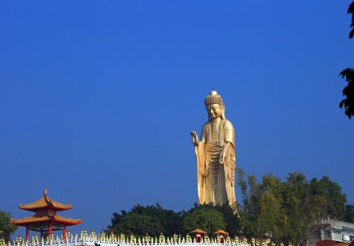 Taivanas, Budos Statulos, Mėlynas Dangus