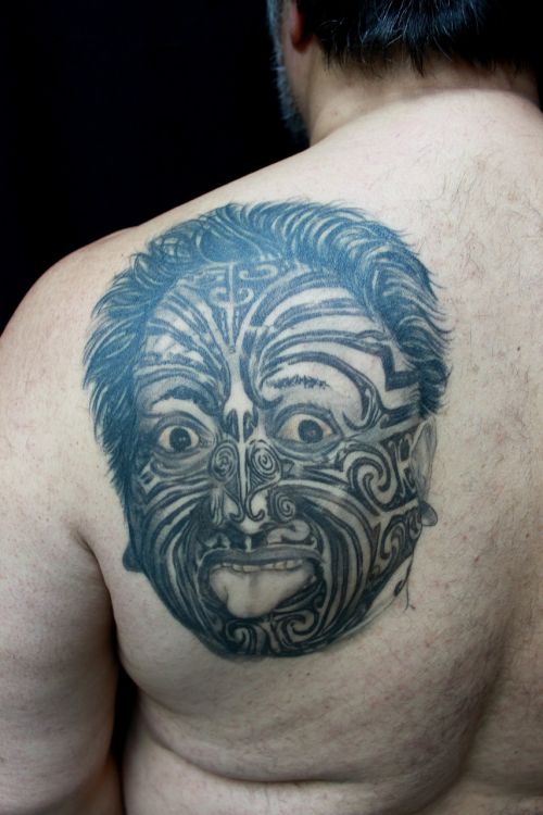 Tatuiruotė, Maori, Eik Atgal