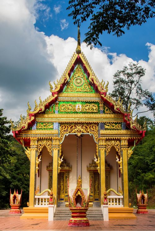 Wat Tham Ong Pajėgumas, Sawat, Kančanaburis