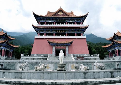 Šventykla,  Kinija,  Yunnan Provincijoje,  Kovluno Maudymas