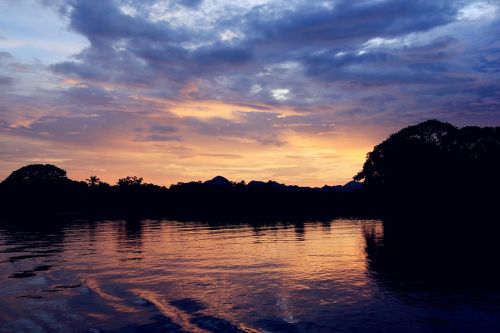 Tailandas, Upės Kwai, Saulėlydis