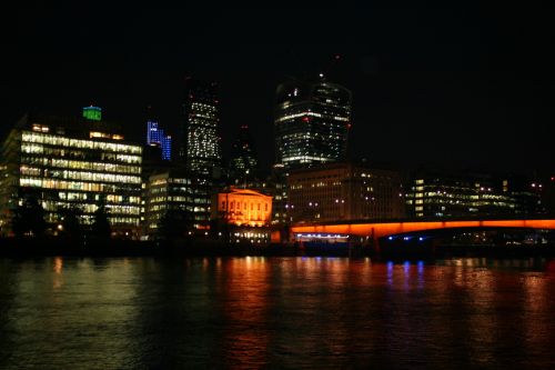Londonas,  Uk,  Anglija,  Britanija,  Naktis,  Pastatai,  Oranžinė,  Rožinis,  Raudona,  Upė,  Thames,  Architektūra,  Thames Naktį
