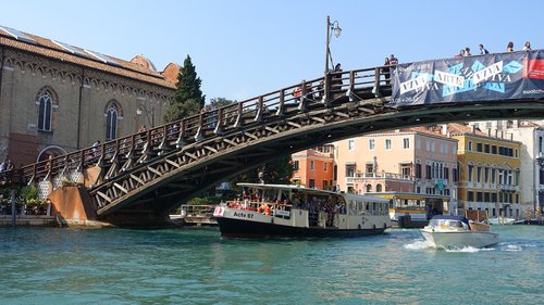 Vandens Kūno,  Kelionė,  Tiltas,  Upė,  Transportas,  Accademia Tilto,  Venecija,  Italija,  Ponte Accademia