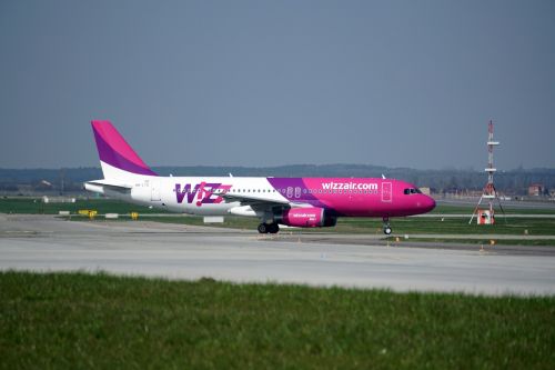 Lėktuvas, Oro Uostas, Aviacija, Airbus, Wizzair, A320, Katovicai, Kilimas