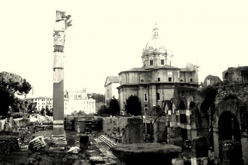 Romų Forumas, Roma, Griuvėsiai