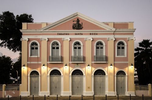Teatro Santa Rosa, Centre, Joho Person