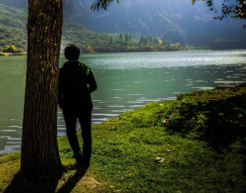 Sąmoningas Žmogus, Ežeras, Gamta