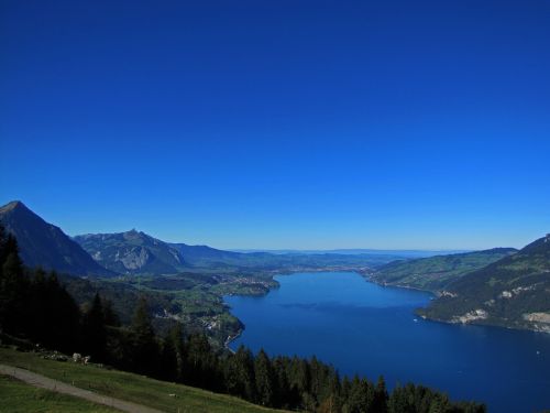 Thunersee, Ežeras, Mėlynas, Dangus, Vanduo, Gamta, Kraštovaizdis, Šveicarija, Alpės, Kaimo Kraštovaizdis, Mediena, Nuotaika
