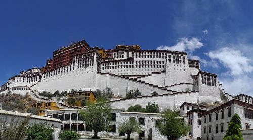 Tibetas, Potala Palace, Pastatai, Architektūra, Vaizdingas, Dangus, Debesys, Orientyras, Žinomas, Istorinis, Religija, Tikėjimas, Medžiai, Gamta, Lauke, Vasara, Pavasaris