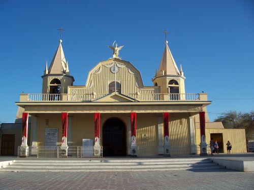 Tirana, Pozo Almonte, Čile, Bažnyčia, Oazė