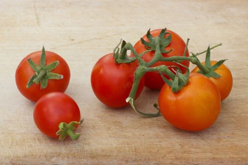 Pomidoras, Raudona, Skanus, Vitaminai, Trys, Maistas, Baltas Fonas, Apetitas