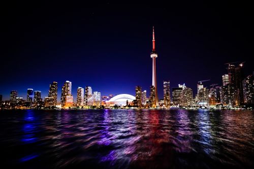 Toronto, Miestas, Cn Bokštas, Skydome, Panorama, Architektūra, Pastatai, Bokštai, Žibintai, Tamsi, Naktis, Vanduo, Metropole, Atspindys, Miesto, Naktinis Miestas, Miesto Panorama