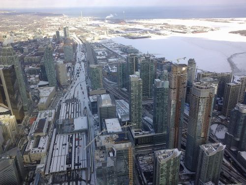 Toronto, Miestas, Dangoraižis, Aukštis, Dangoraižiai