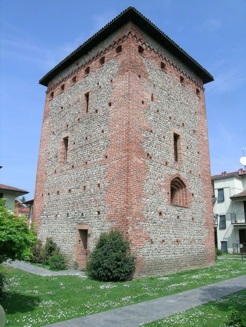 Torre, Pilis, Viduramžių Bokštas