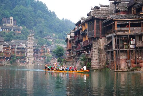 Turizmas, Hunan, Istorija, Kinija, Fenghuang, Drakono Laivas