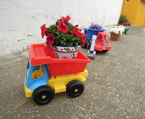Žaislai, Žaislinis Sunkvežimis, Priekaba, Augalų Puodas, Gelės Vazonas, Gėlės, Plastmasinis