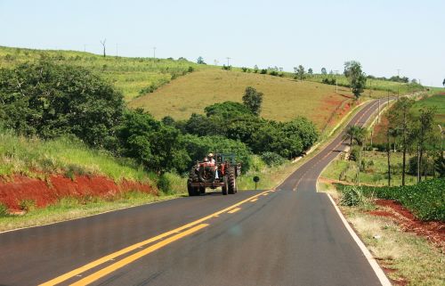 Traktorius, Paslaugų Kelias, San Paulas, Žemdirbystė, Ūkininkas