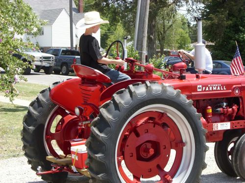 Traktorius, Įranga, Ūkininkavimas, Mechaninis, Mašinos, Ūkininkas, Kaubojaus Kepurė, Missouri